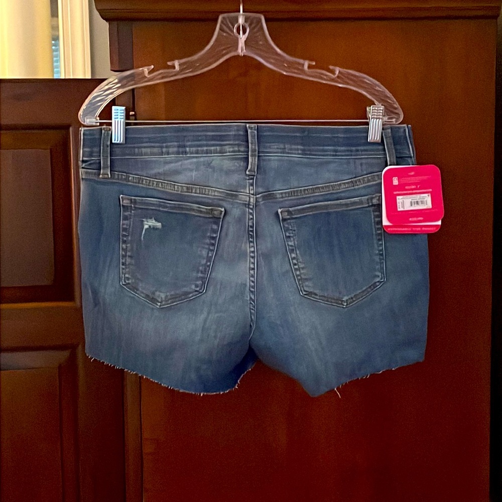 NWT Isabel Maternity Jean Midi Shorts Expandable Side Panels - Picture 2 of 5